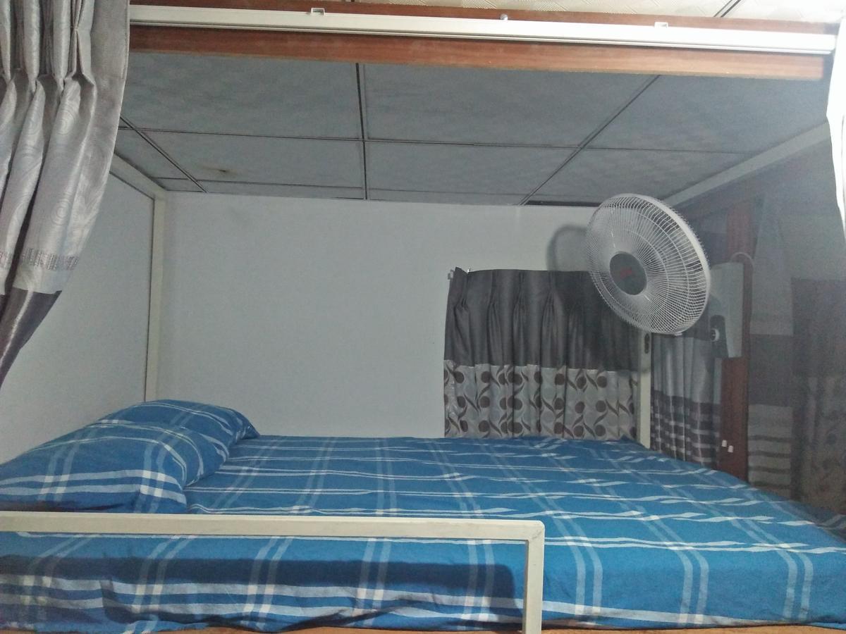 Kingfisher Hostel Anuradhapura Exterior photo