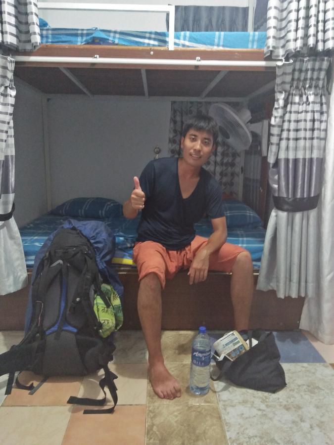 Kingfisher Hostel Anuradhapura Exterior photo