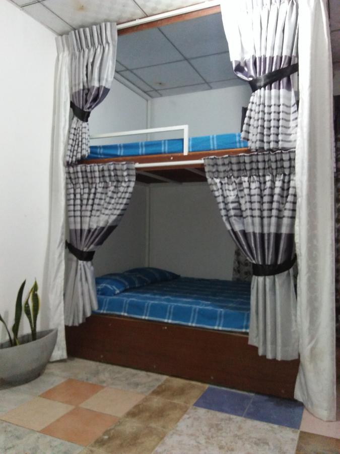 Kingfisher Hostel Anuradhapura Exterior photo