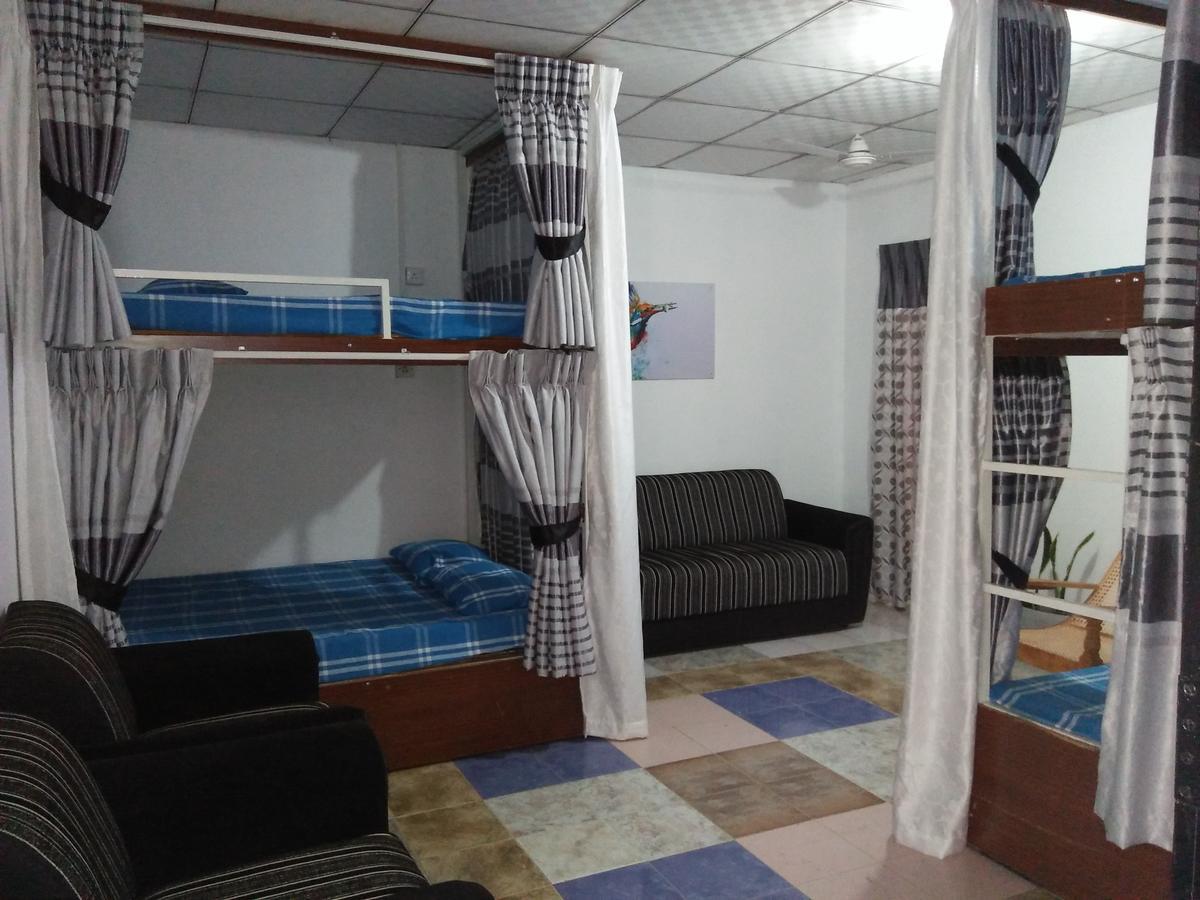 Kingfisher Hostel Anuradhapura Exterior photo