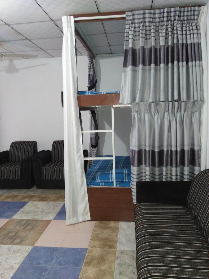 Kingfisher Hostel Anuradhapura Exterior photo