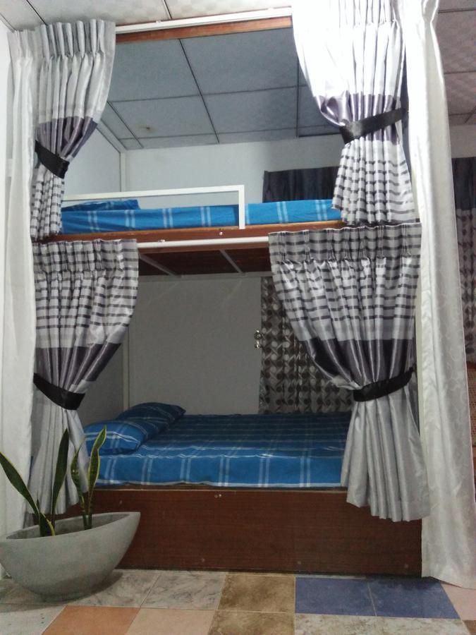 Kingfisher Hostel Anuradhapura Exterior photo