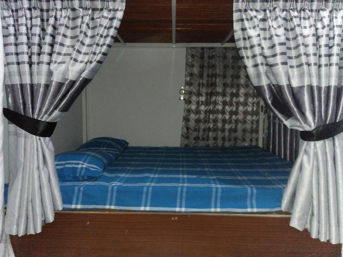 Kingfisher Hostel Anuradhapura Exterior photo