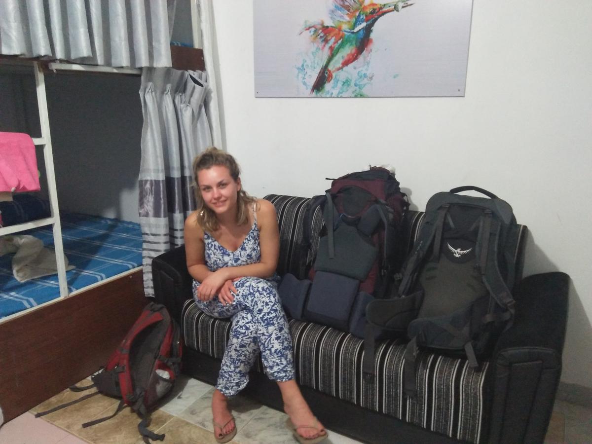 Kingfisher Hostel Anuradhapura Exterior photo